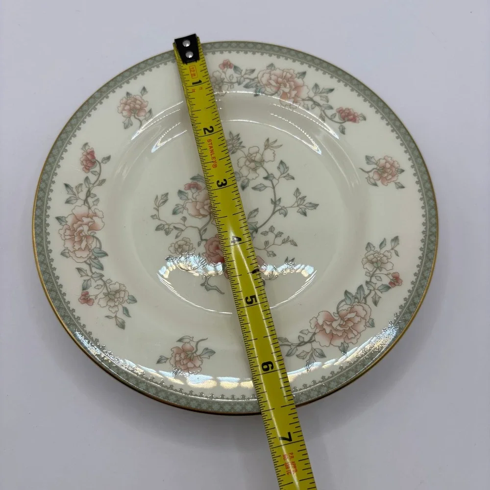 Minton vintage jasmine